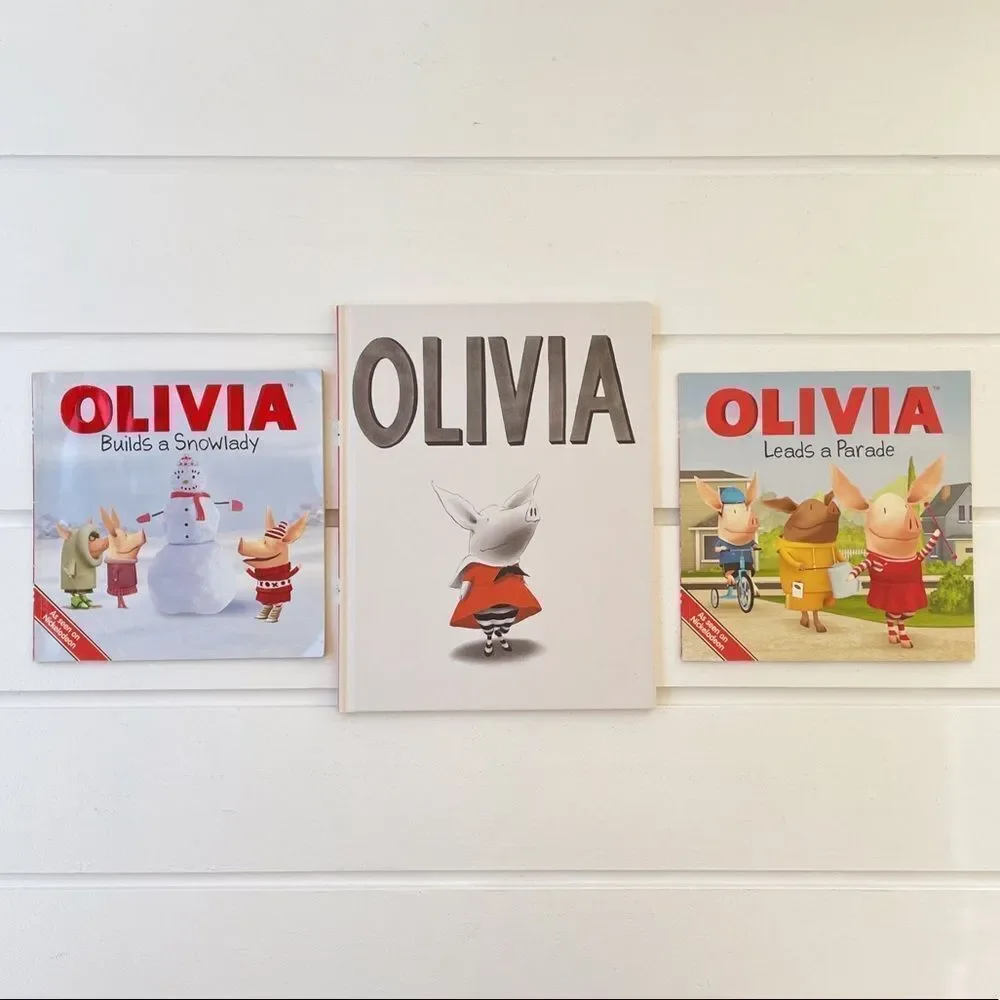 Childrens Olivia Book Lot Olivia/Olivia Leads A Parade/Olivia Builds A Snowlady